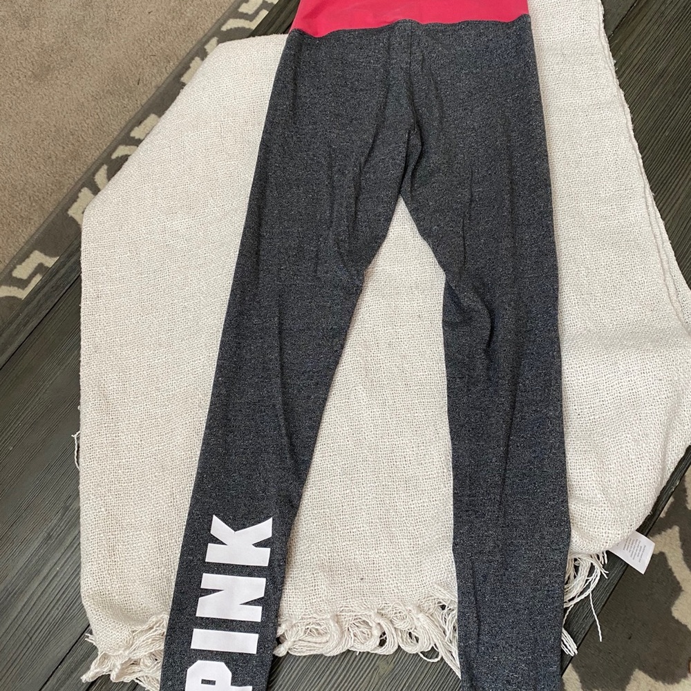 PINK Leggings
